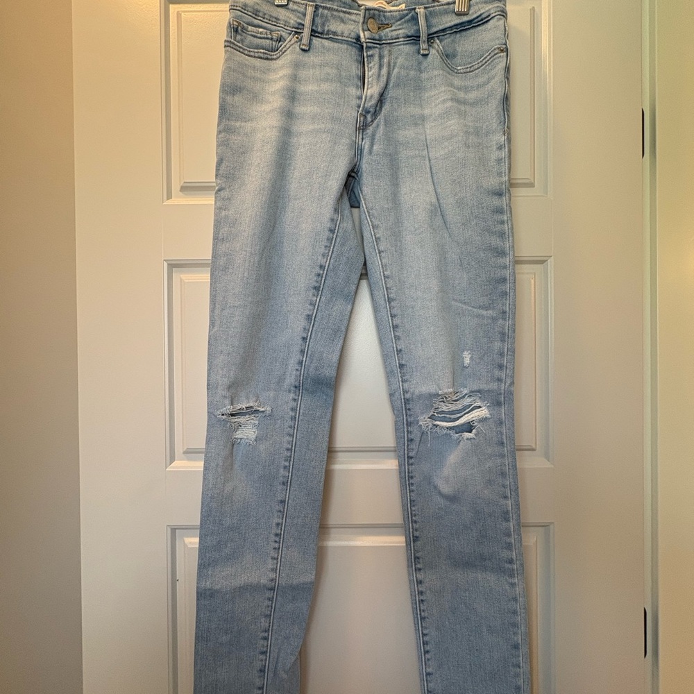 711 Levi’s